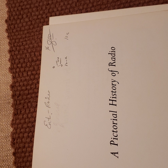 A Pictorial History of Radio - Picture 9 of 9